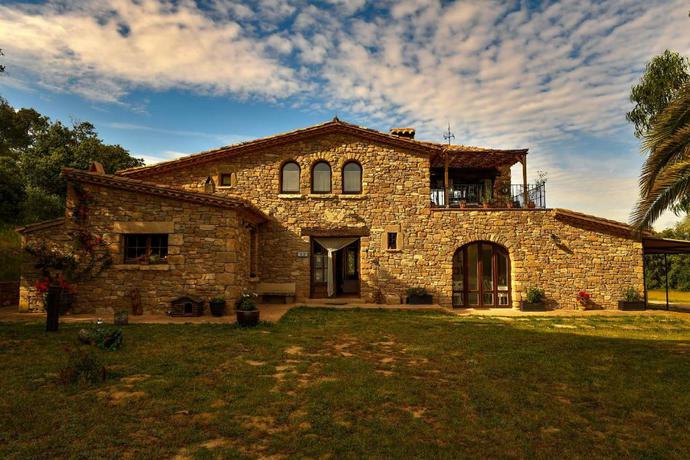 Imagen de los exteriores del Hotel Rural Mas Valoria. Foto 5