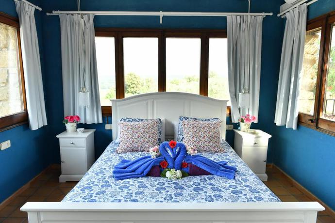Imagen de la habitación del Hotel Rural Mas Valoria. Foto 2