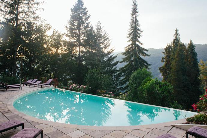 Imagen de la piscina del Hotel Rural Misarela. Foto 14