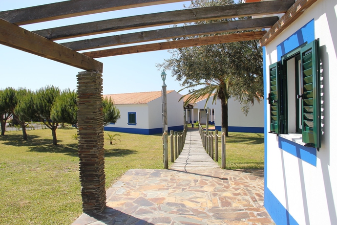 Imagen de los exteriores del Hotel Rural Moita Mar. Foto 9