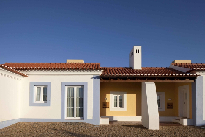 Imagen de los exteriores del Hotel Rural Monte Do Giestal - Casas De Campo and Spa. Foto 14