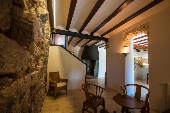 Imagen de los interiores del Hotel Rural Mont-sant. Foto 14