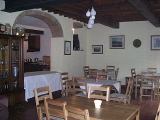 Imagen del bar/restaurante del Hotel Rural Msn Farmhouse La Carbonaia. Foto 4