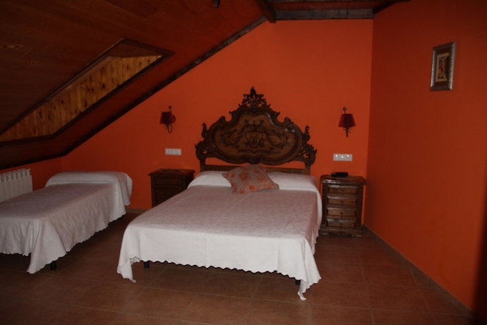 Imagen de la habitación del Hotel Rural O Lar Da Avoa. Foto 5