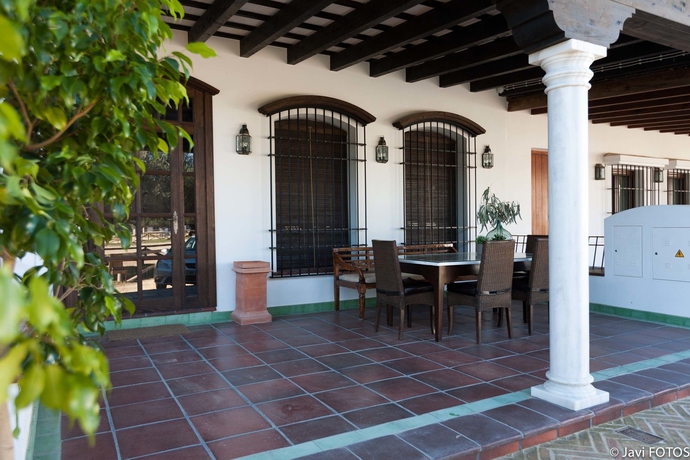 Imagen de los exteriores del Hotel Rural On Acebuchal 23 - Only Adults. Foto 9