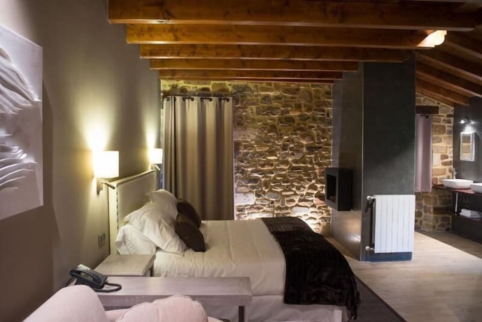 Imagen de la habitación del Hotel Rural Osabarena Hotela. Foto 16