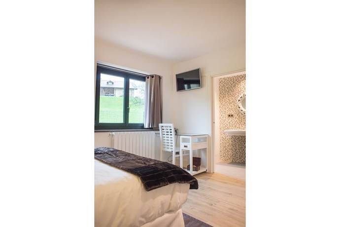 Imagen de la habitación del Hotel Rural Osabarena Hotela. Foto 17