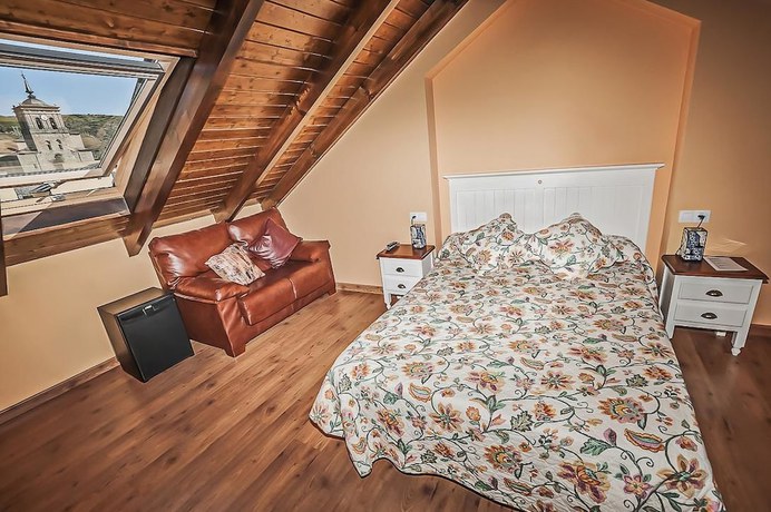 Imagen de la habitación del Hotel Rural Pajarapinta. Foto 7