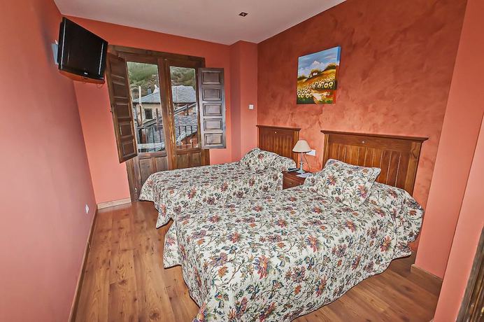 Imagen de la habitación del Hotel Rural Pajarapinta. Foto 10