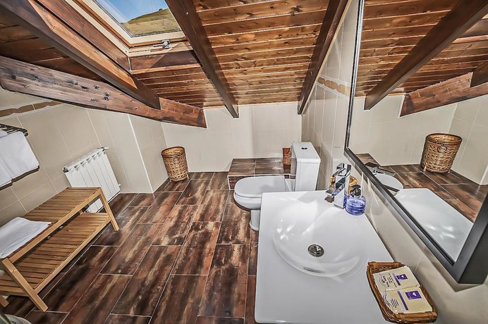 Imagen de la habitación del Hotel Rural Pajarapinta. Foto 12