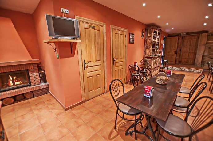 Imagen de la habitación del Hotel Rural Pajarapinta. Foto 16