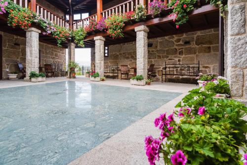 Imagen de los interiores del Hotel Rural Pazo de Esposende. Foto 10