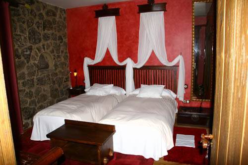 Imagen de la habitación del Hotel Rural Pe&ntilde;a Del Alba. Foto 12