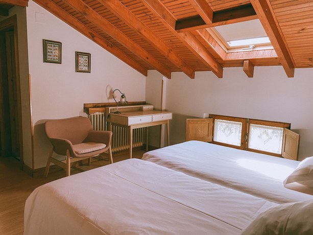 Imagen de la habitación del Hotel Rural Picos de Europa. Foto 12