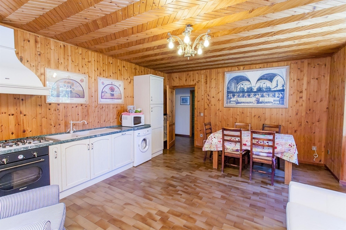 Imagen de los interiores del Hotel Rural Podere Caldaruccio La Pineta. Foto 10