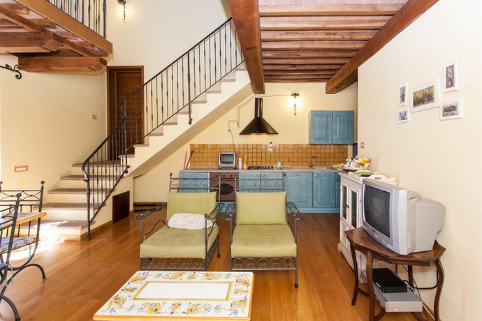 Imagen de los interiores del Hotel Rural Podere Caldaruccio La Pineta. Foto 13