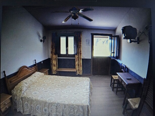 Imagen de la habitación del Hotel Rural Portilla de Monfragüe. Foto 17