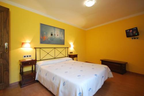 Imagen general del Hotel Rural Posada Del Monasterio, Villanueva de Cangas. Foto 3
