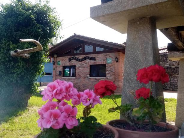 Imagen general del Hotel Rural Posada Del Monasterio, Villanueva de Cangas. Foto 13