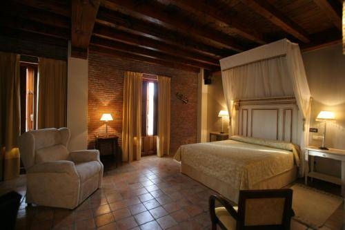 Imagen de la habitación del Hotel Rural Posada La Robleda. Foto 15