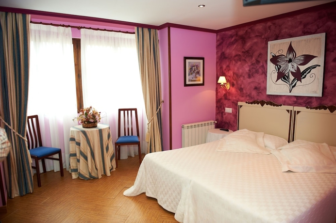 Imagen de la habitación del Hotel Rural Posada La Solana Montañesa. Foto 2