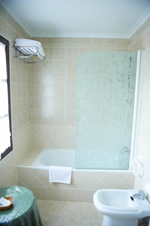 Imagen de la habitación del Hotel Rural Posada La Solana Montañesa. Foto 19