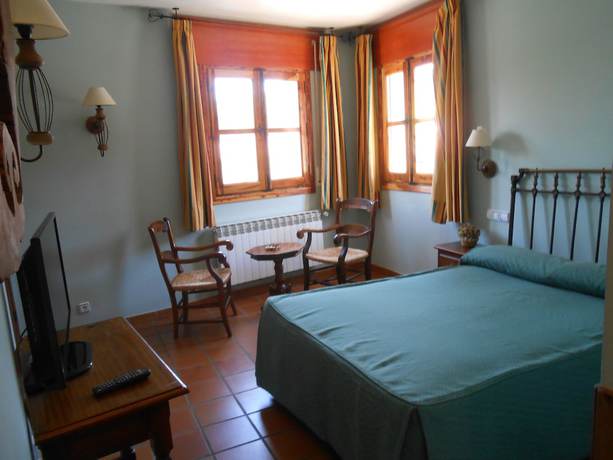 Imagen general del Hotel Rural Puente Del Duraton. Foto 2