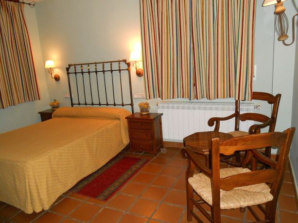 Imagen general del Hotel Rural Puente Del Duraton. Foto 3