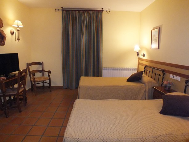 Imagen general del Hotel Rural Puente Del Duraton. Foto 14