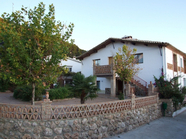 Imagen de los exteriores del Hotel Rural Puerto Mágina. Foto 9