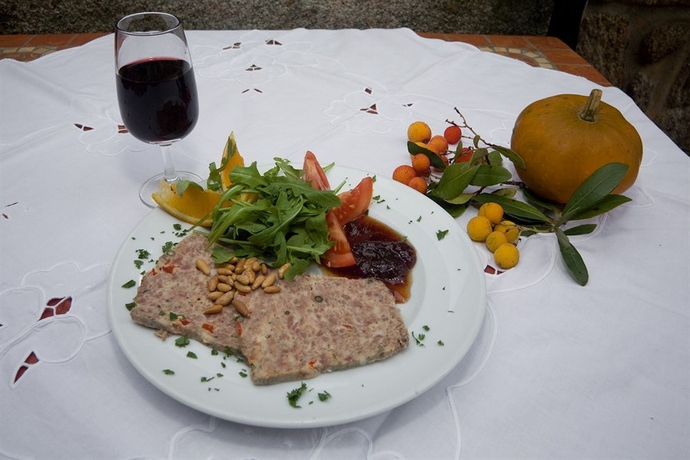 Imagen del bar/restaurante del Hotel Rural Quinta Da Geia. Foto 7