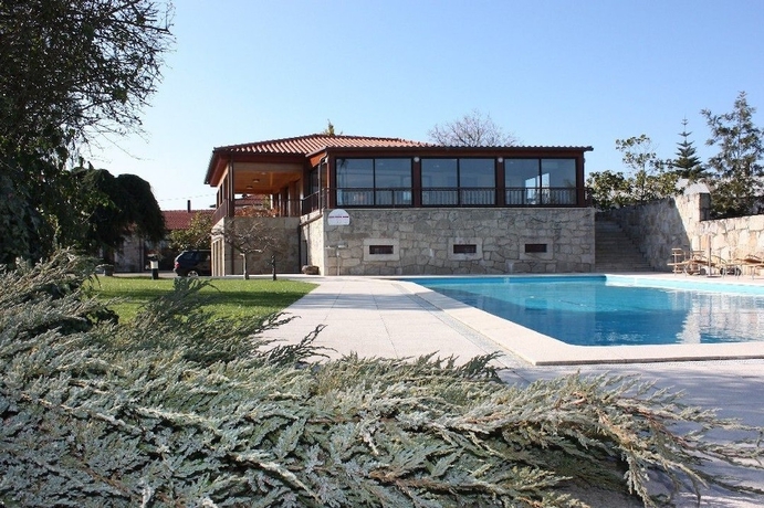 Imagen de la piscina del Hotel Rural Quinta De S Sebastiao. Foto 16