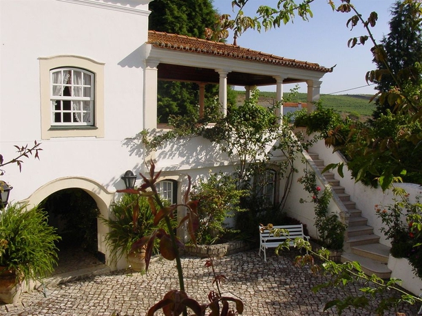 Imagen de los exteriores del Hotel Rural Quinta De São Lourenço. Foto 9