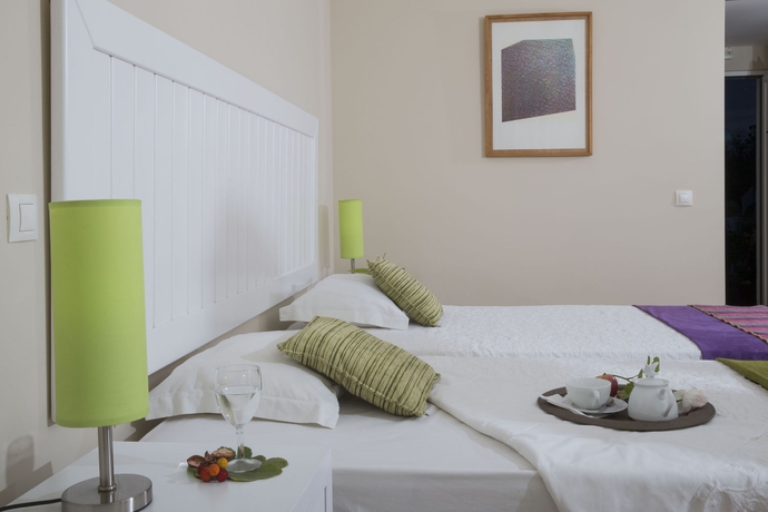 Imagen de la habitación del Hotel Rural Quinta Do Marco. Foto 6