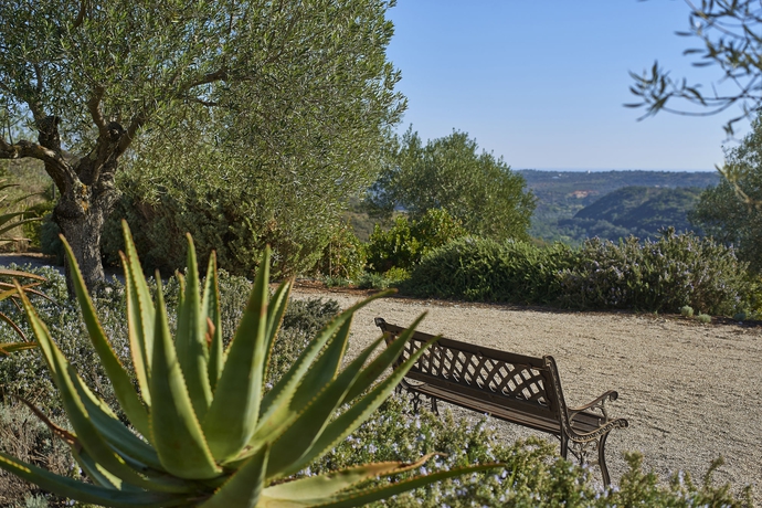 Imagen de los exteriores del Hotel Rural Quinta Do Marco. Foto 10