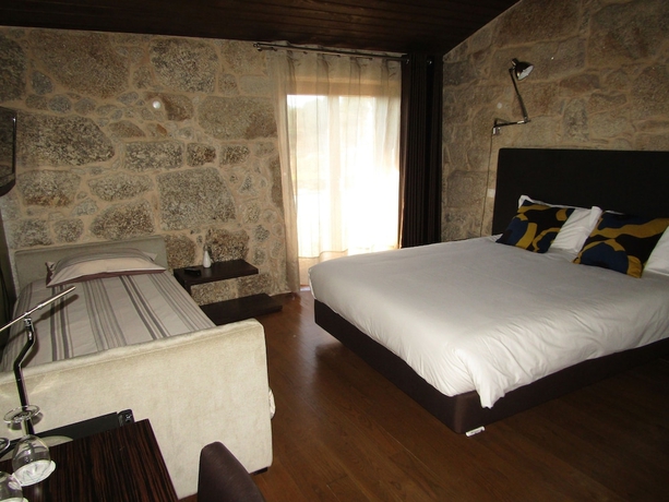 Imagen de la habitación del Hotel Rural Quinta Do Medronheiro. Foto 3