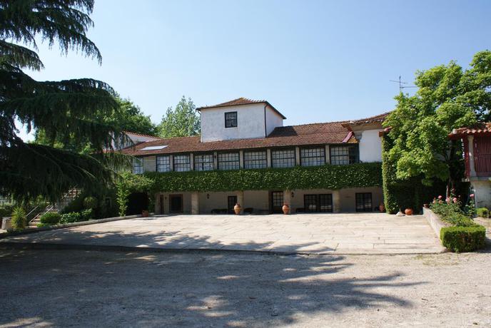 Imagen de los exteriores del Hotel Rural Quinta da Ponte do Louro. Foto 9