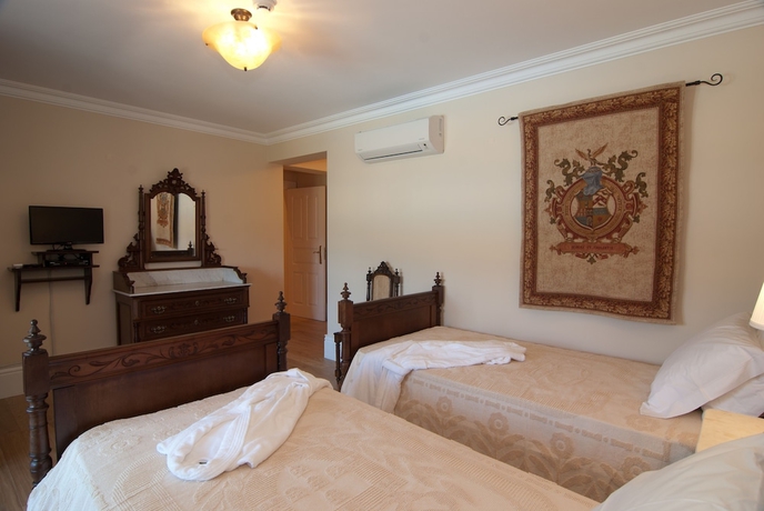 Imagen de la habitación del Hotel Rural Quinta do Outeiro. Foto 8