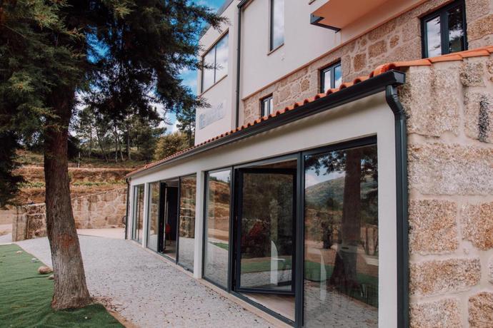 Imagen de los interiores del Hotel Rural Quinta dos Sin&ccedil;ais. Foto 7