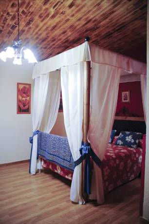 Imagen de la habitación del Hotel Rural Restaurante Los Rosales. Foto 7