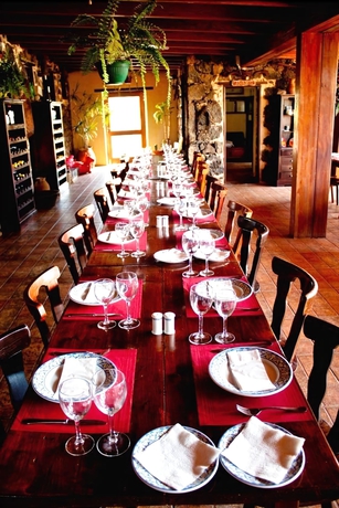 Imagen del bar/restaurante del Hotel Rural Restaurante Mahoh. Foto 14