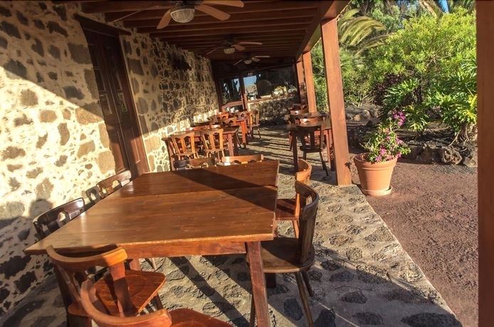 Imagen general del Hotel Rural Restaurante Mahoh. Foto 8