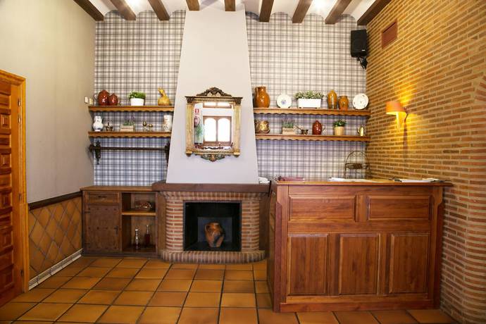 Imagen de los interiores del Hotel Rural Restaurante Quintanares. Foto 18