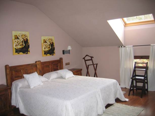 Imagen de la habitación del Hotel Rural Robles. Foto 7