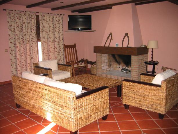 Imagen de los interiores del Hotel Rural Robles. Foto 16