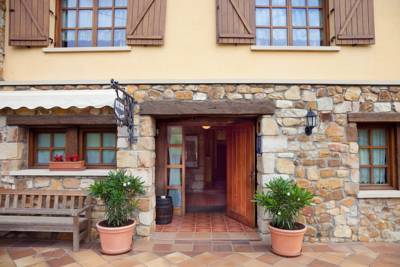 Imagen de los exteriores del Hotel Rural Rural Matsa. Foto 5