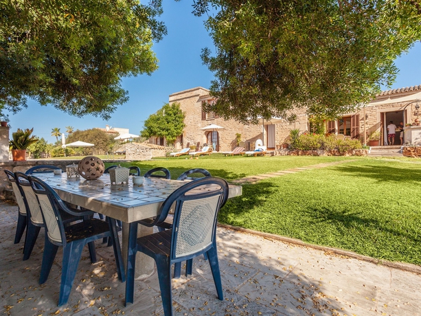 Imagen de los exteriores del Hotel Rural S'Hort des Tur&Atilde;&sup3;. Foto 7