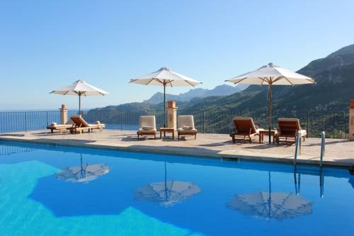 Imagen de la piscina del Hotel Rural Sa Pedrissa. Foto 19