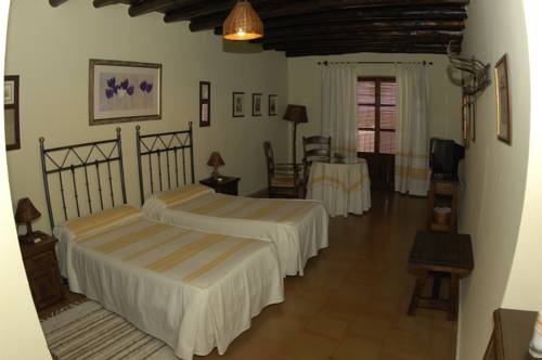 Imagen de la habitación del Hotel Rural San Roque, Pitres ( Alpujarra ). Foto 3