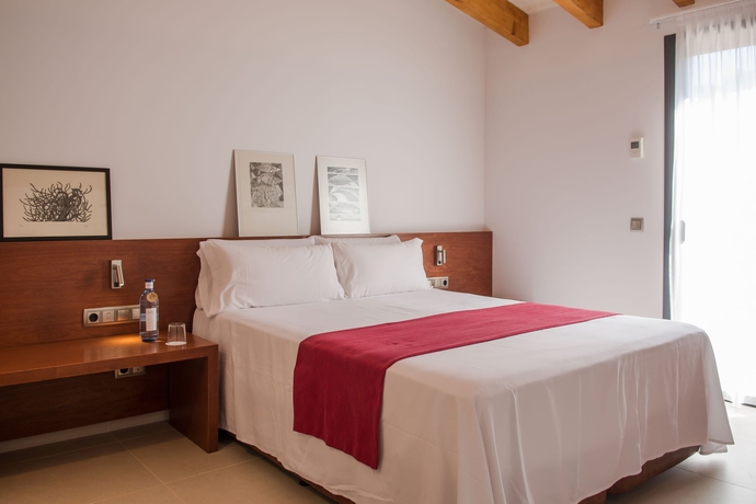Imagen de la habitación del Hotel Rural Sant Joan De Binissaida. Foto 16